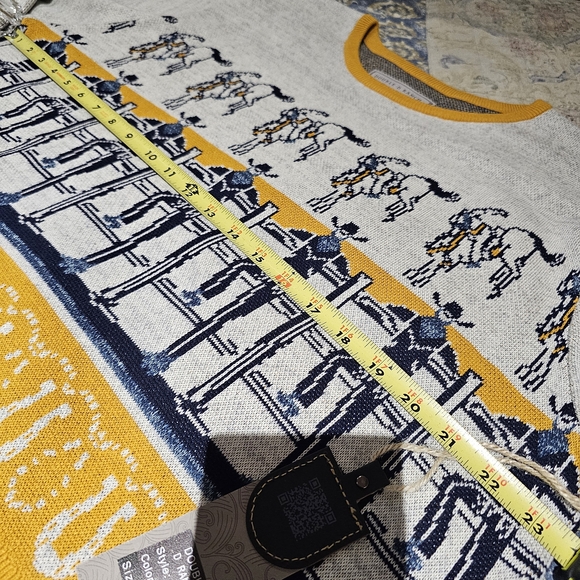 Double D Ranch Mustard and Navy Knit Sweater Size XL -NWT - Picture 4 of 5